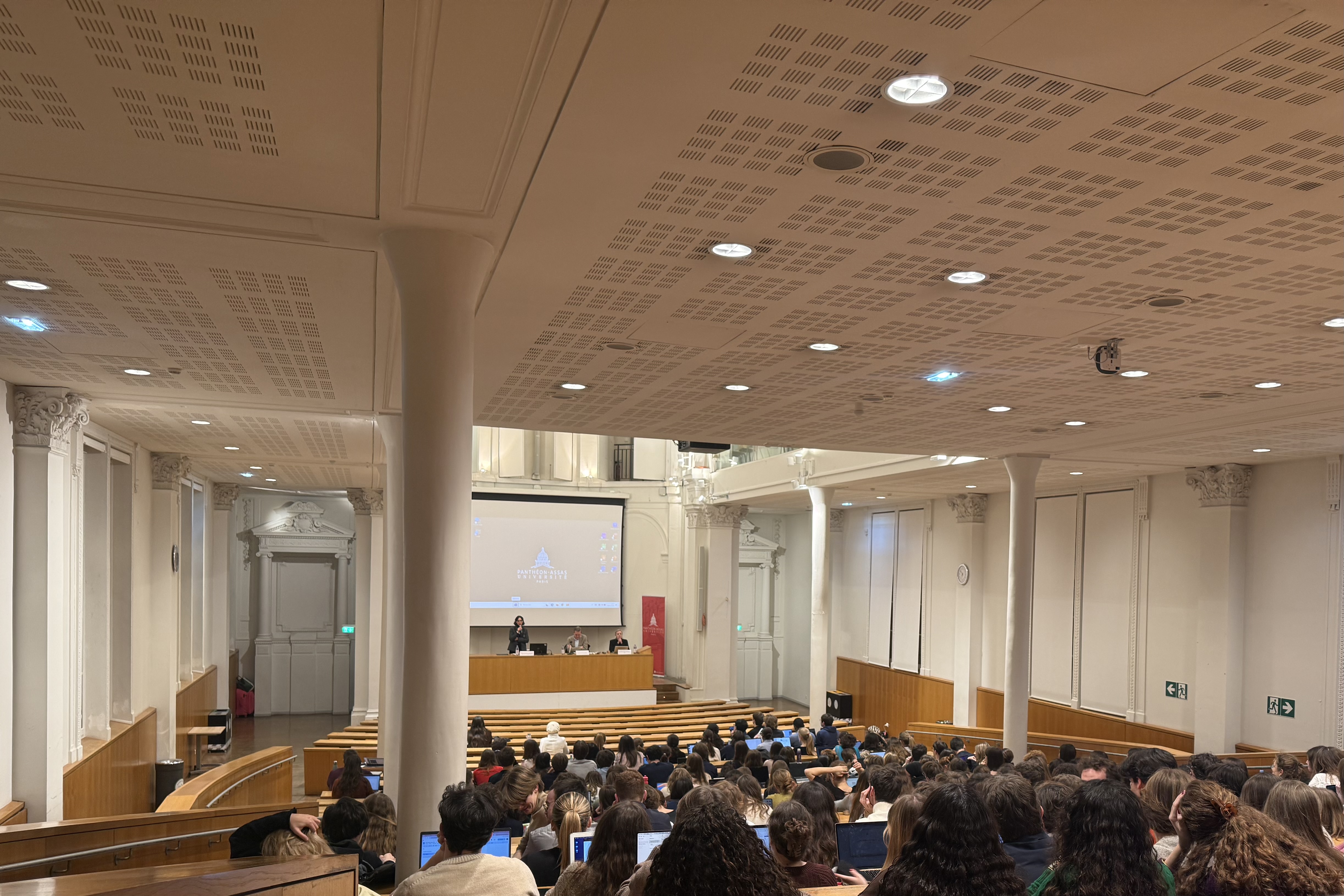 2026-01-30 Conférence Collège de droit (A. Garapon)