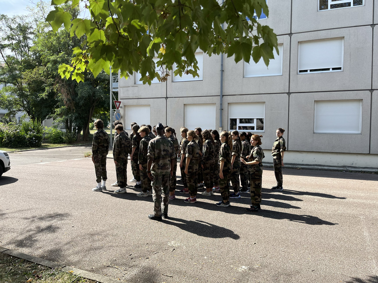 Photo du séminaire d'intégration 2024 des étudiant de première année du Collège de droit