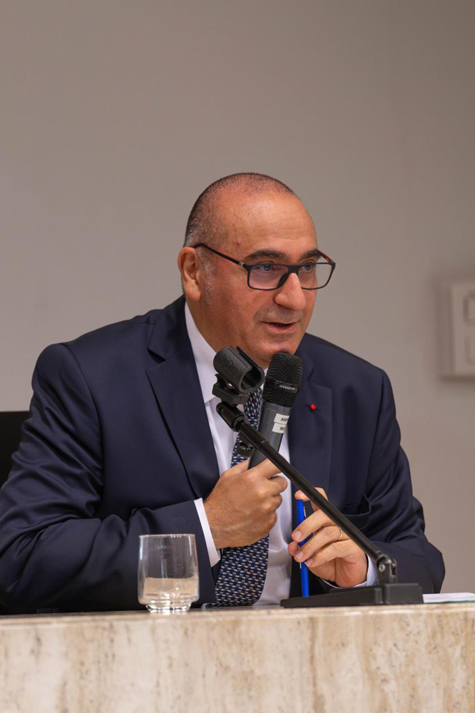 Photo de la Conférence animée par Laurent Nuñez pour le Collège de droit