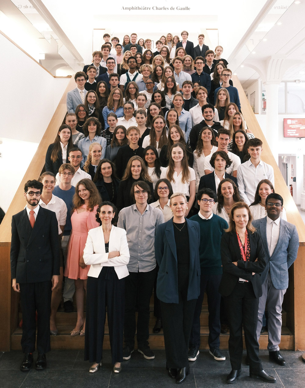 Photo de la promotion 2025-2026 des L2 du Collège de droit
