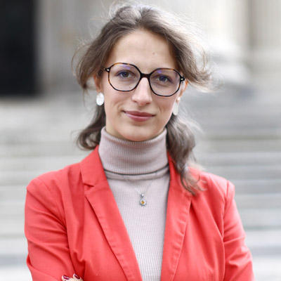 Portrait de Garance BASQUIN, alumni du Collège de droit Portrait de Garance BASQUIN, alumni du Collège de droit