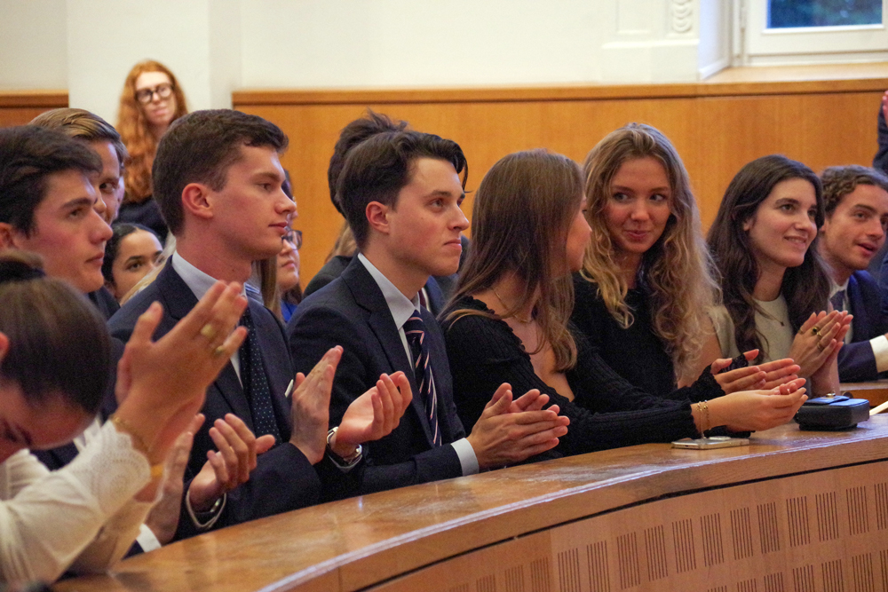 Photo de la remise de diplômes de la promotion 2024 de l'École de droit