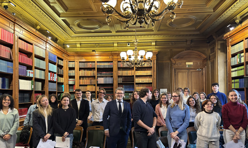 Photo e la visite des étudiants du Collège de droit lors des rencontres 2024-2025