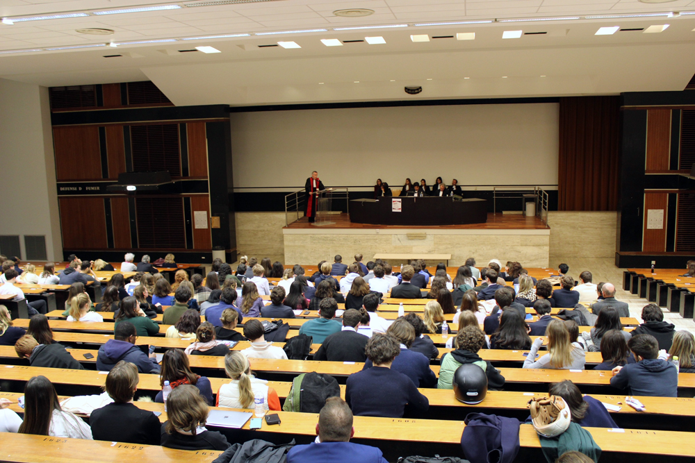 Photo des participants de la master class 2024 de l'École de droit