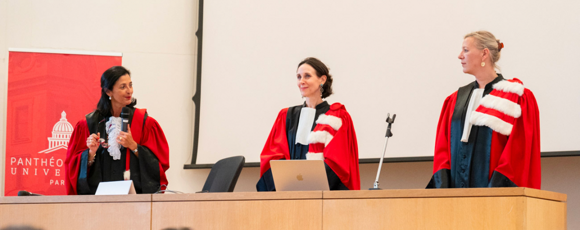 Photo de la cérémonie de remise de diplomes du Collège de droit Promotion 2025 Photo de la cérémonie de remise de diplomes du Collège de droit Promotion 2025