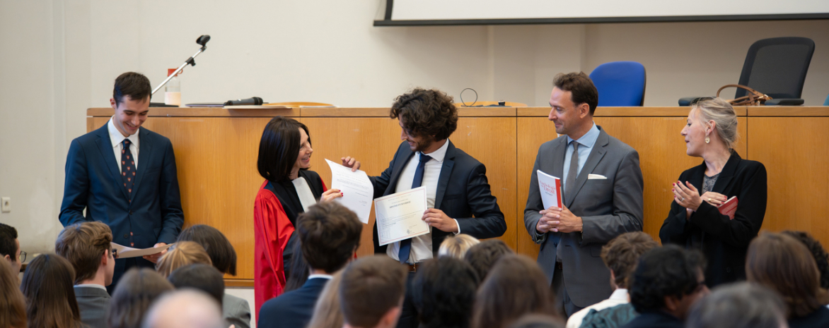 Photo de la Cérémonie de remise des diplômes de la promotion 2023 du Collège de droit