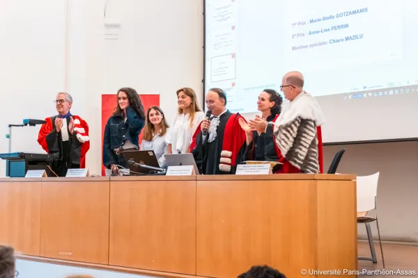 photo de la remise du Prix du Collège d droit 2024-2025