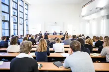 Étudiants et anciens du Collège de droit